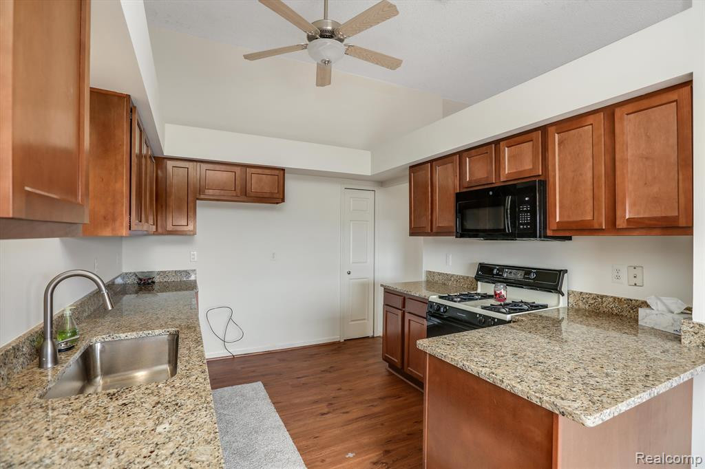 1851 Pebble Creek Drive, Canton, MI 48188 — Photo 7