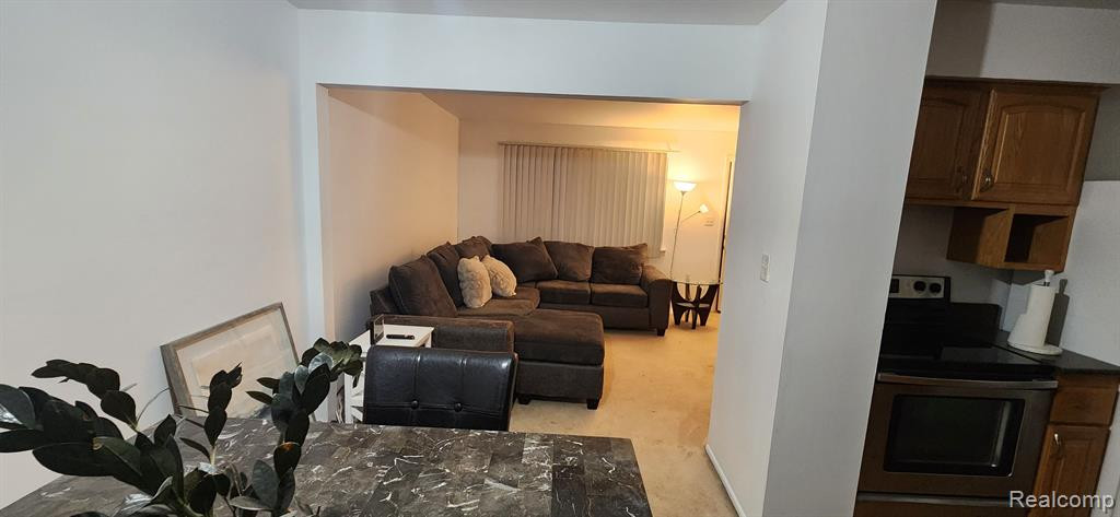 8237 BRISTOL Street, Westland, MI — Photo 4