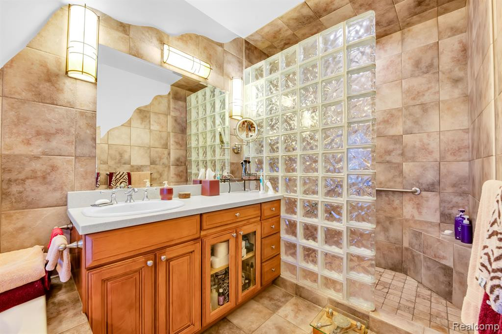 1407 W JOY Road, Ann Arbor, MI 48105 — Photo 33
