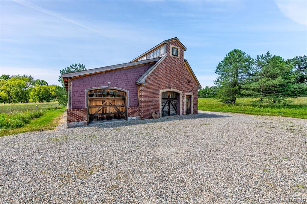 1407 W JOY Road, Ann Arbor, MI 48105 — Photo 47