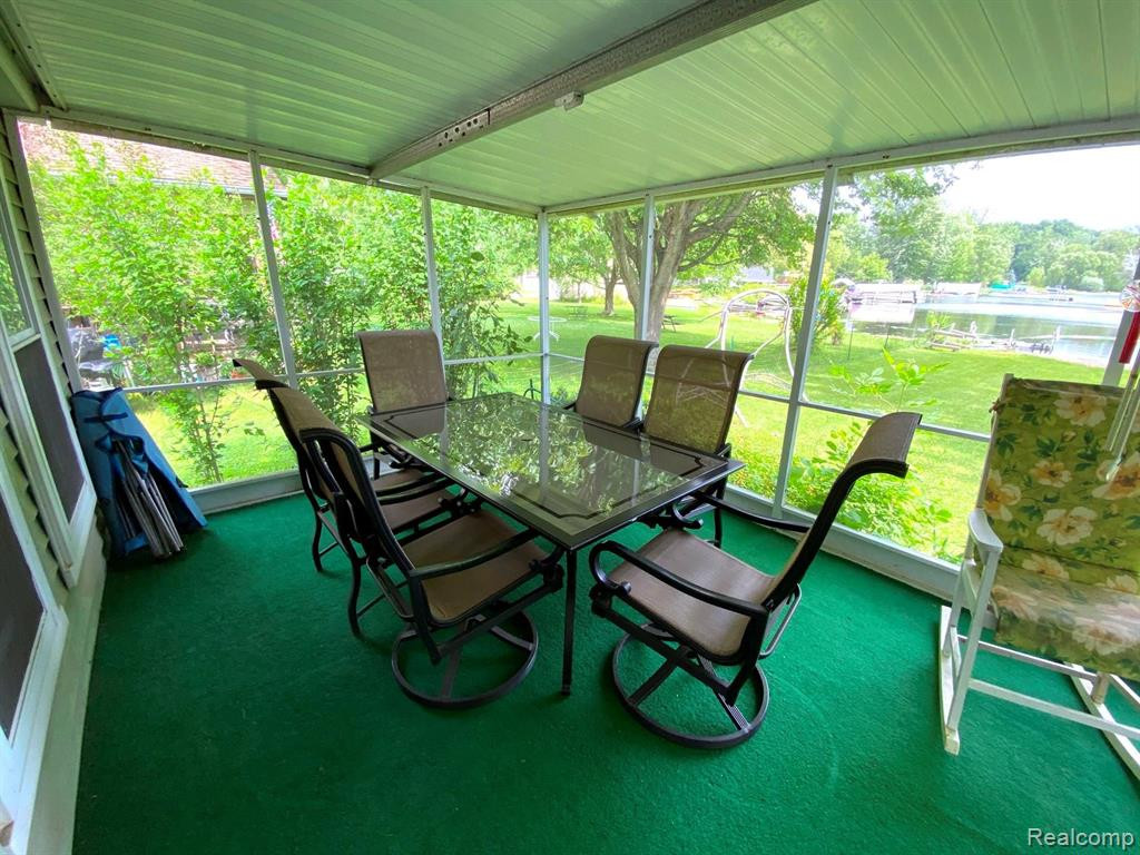 11853 PATTERSON LAKE Drive, Pinckney, MI 48169 — Photo 17