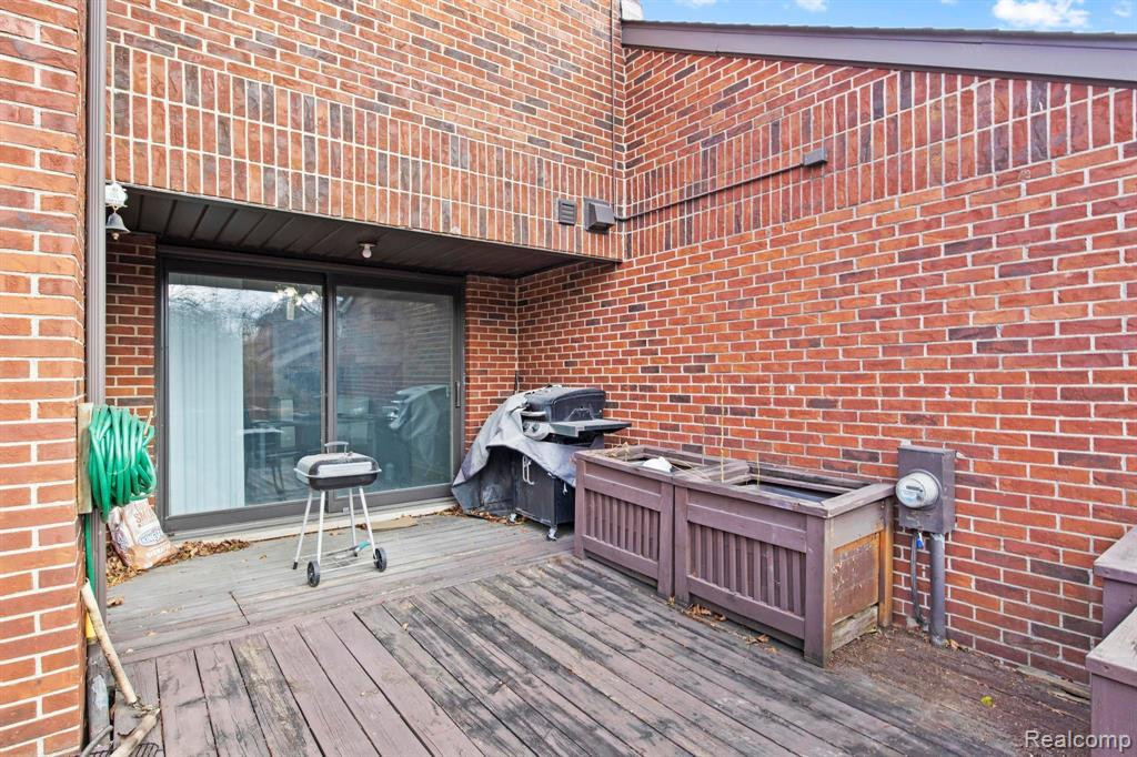 12 BLAIR Lane, Dearborn, MI 48120 — Photo 29