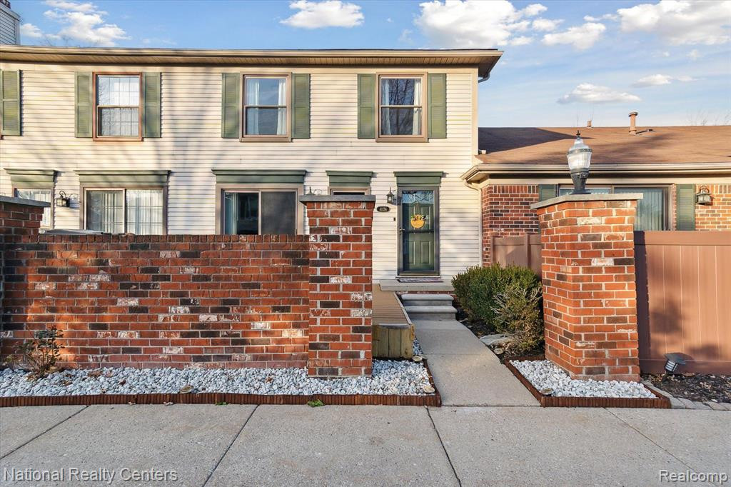 41156 NORTHWIND Drive, Canton, MI 48188 — Photo 2