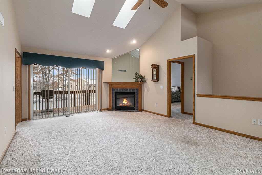 939 PERSIMMON Drive, Brighton, MI 48116 — Photo 5