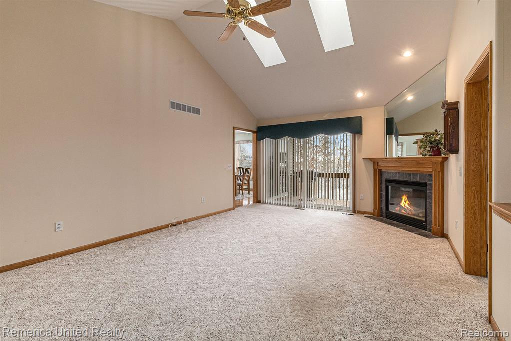 939 PERSIMMON Drive, Brighton, MI 48116 — Photo 7