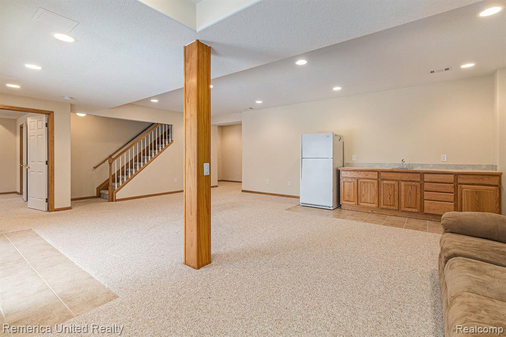 939 PERSIMMON Drive, Brighton, MI 48116 — Photo 26