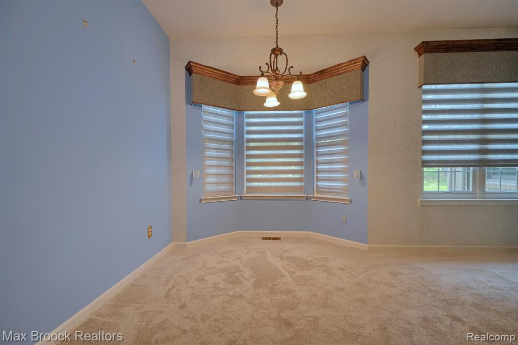29389 BREEZEWOOD, Farmington Hills, MI 48331 — Photo 12