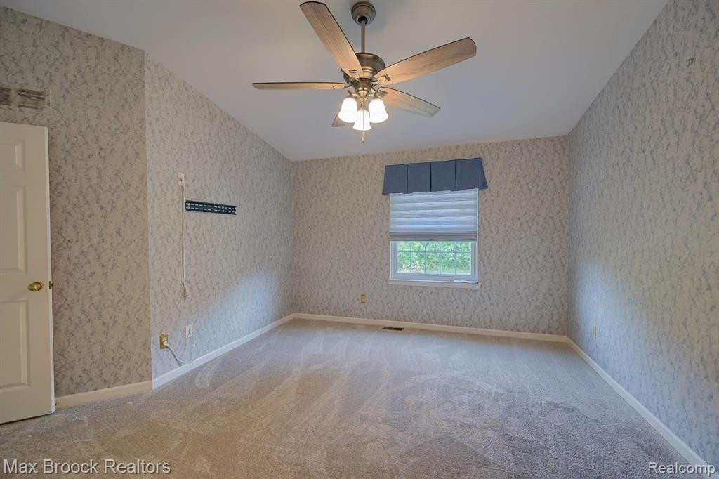 29389 BREEZEWOOD, Farmington Hills, MI 48331 — Photo 14