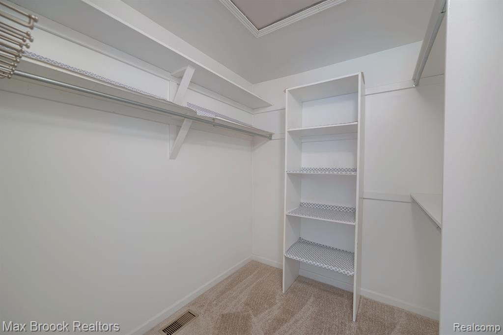 29389 BREEZEWOOD, Farmington Hills, MI 48331 — Photo 16