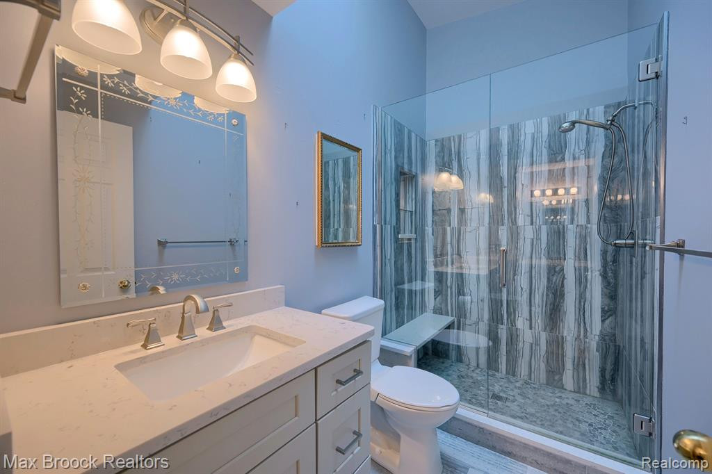 29389 BREEZEWOOD, Farmington Hills, MI 48331 — Photo 18