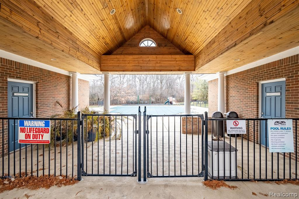 44174 STONEBRIDGE Drive, Van Buren, MI 48111 — Photo 44