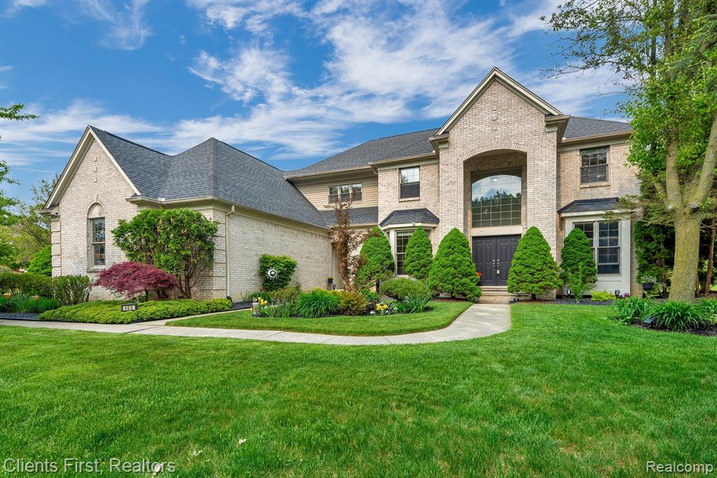 465 TORRINGTON Drive W, Canton, MI 48188 — front exterior