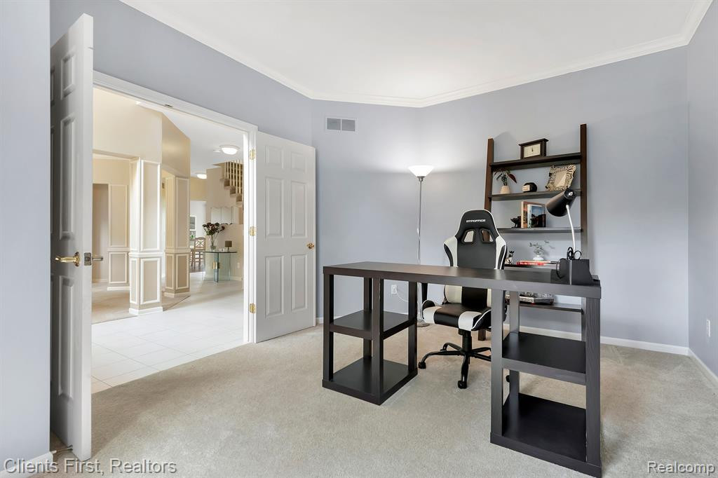 465 TORRINGTON Drive W, Canton, MI 48188 — Photo 15