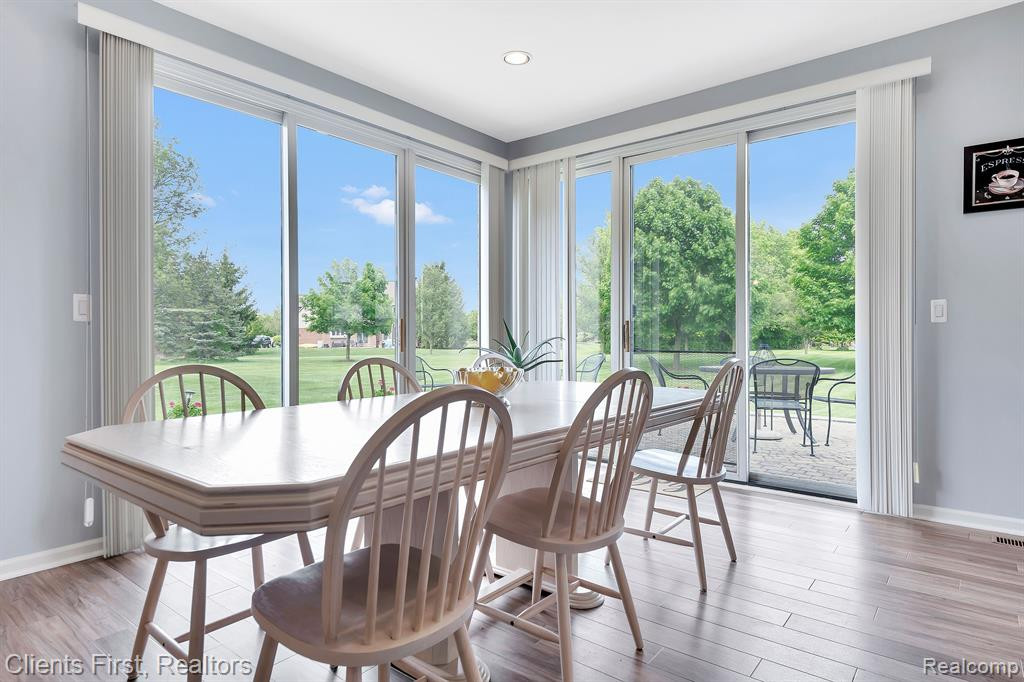 465 TORRINGTON Drive W, Canton, MI 48188 — Photo 21