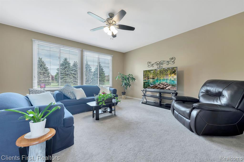 465 TORRINGTON Drive W, Canton, MI 48188 — Photo 34