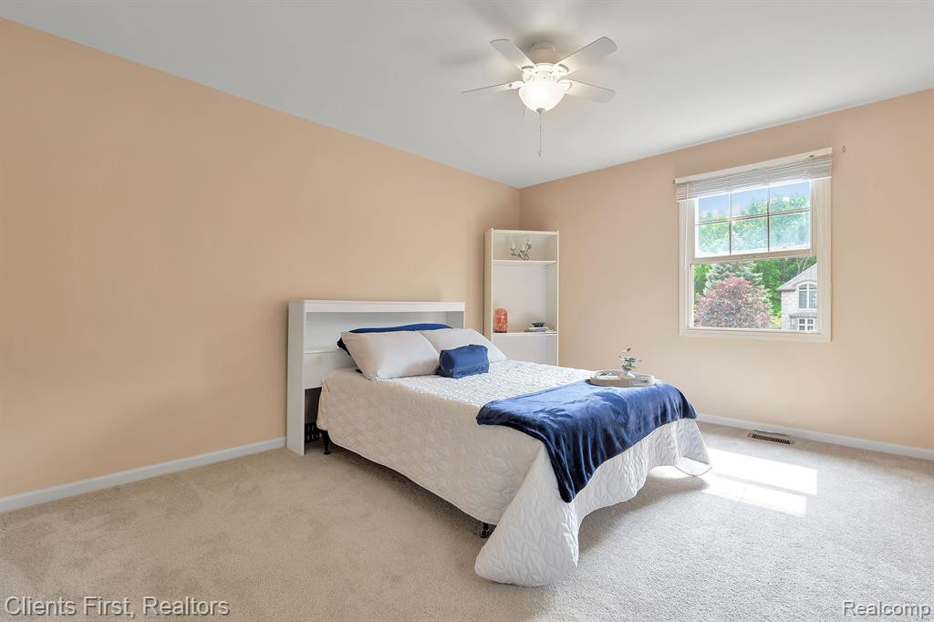 465 TORRINGTON Drive W, Canton, MI 48188 — Photo 46