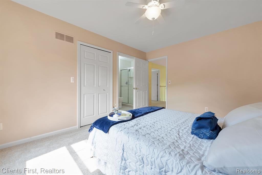 465 TORRINGTON Drive W, Canton, MI 48188 — Photo 48
