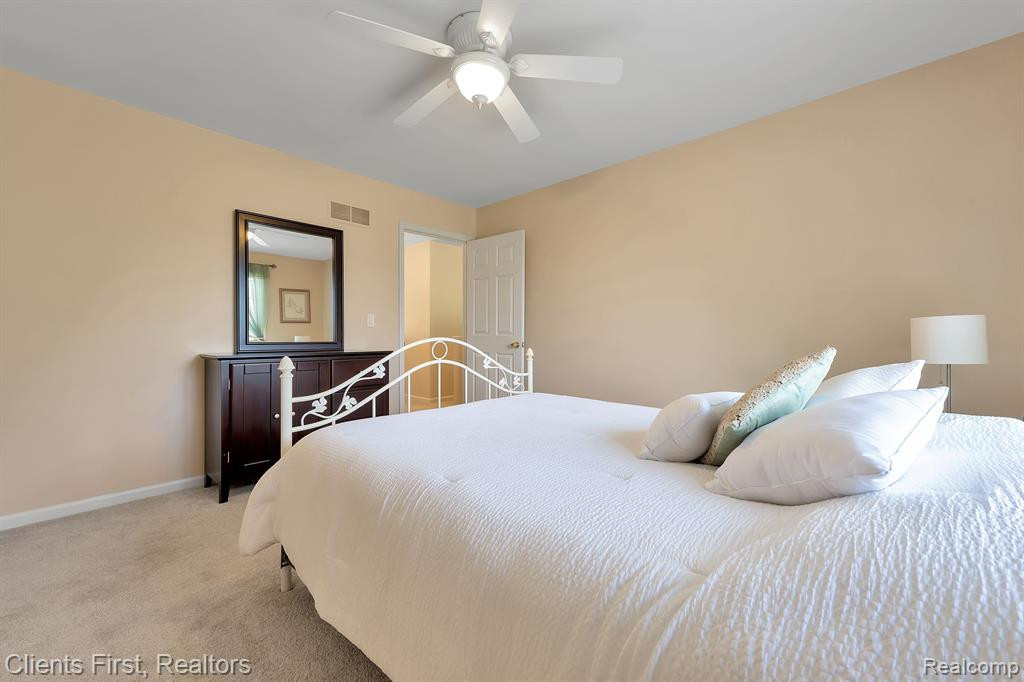 465 TORRINGTON Drive W, Canton, MI 48188 — Photo 50