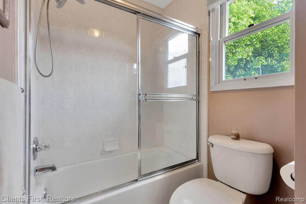 465 TORRINGTON Drive W, Canton, MI 48188 — Photo 52