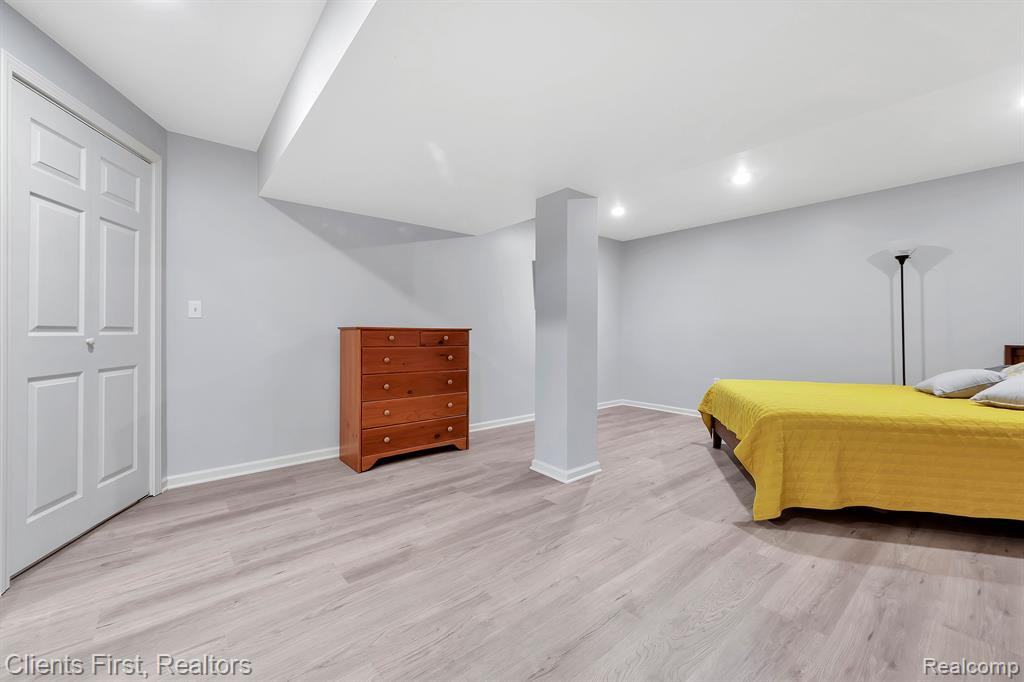 465 TORRINGTON Drive W, Canton, MI 48188 — Photo 62