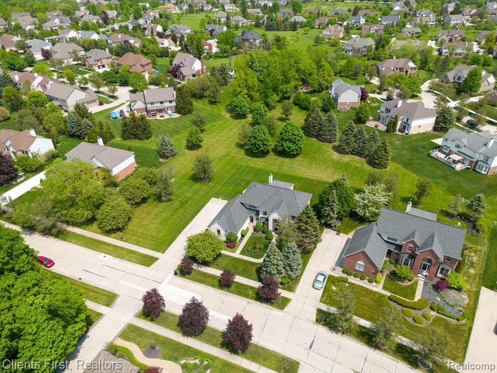 465 TORRINGTON Drive W, Canton, MI 48188 — Photo 67
