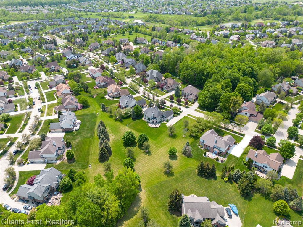 465 TORRINGTON Drive W, Canton, MI 48188 — Photo 69