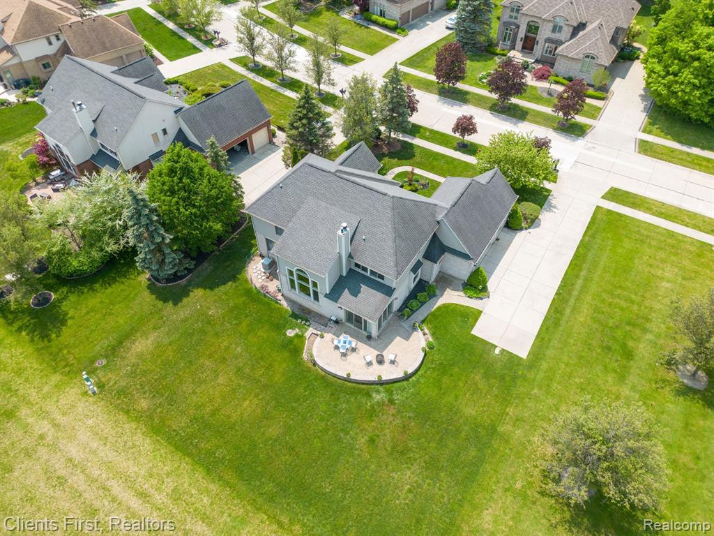 465 TORRINGTON Drive W, Canton, MI 48188 — Photo 70