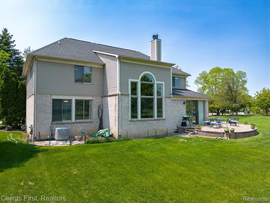 465 TORRINGTON Drive W, Canton, MI 48188 — Photo 71