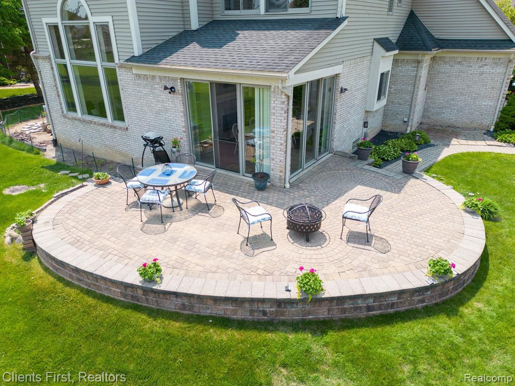 465 TORRINGTON Drive W, Canton, MI 48188 — Photo 74