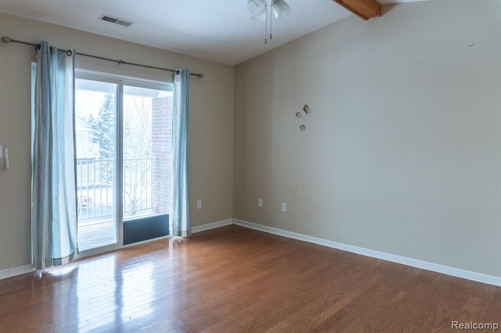 12202 CHESAPEAKE Circle, Walled Lake, MI 48390 — Photo 13
