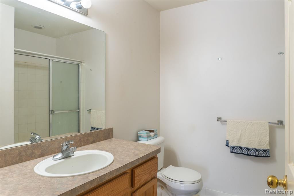 12202 CHESAPEAKE Circle, Walled Lake, MI 48390 — Photo 15