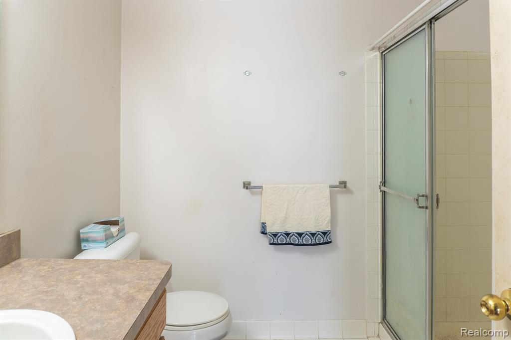 12202 CHESAPEAKE Circle, Walled Lake, MI 48390 — Photo 16