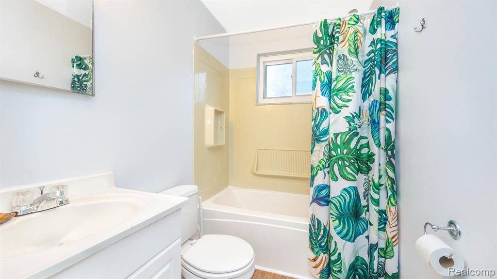 12 METROVIEW Court, Ann Arbor, MI 48108 — Photo 6