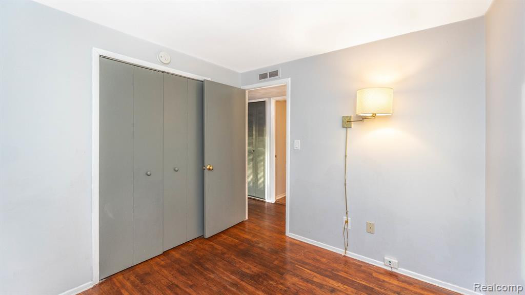 12 METROVIEW Court, Ann Arbor, MI 48108 — Photo 8