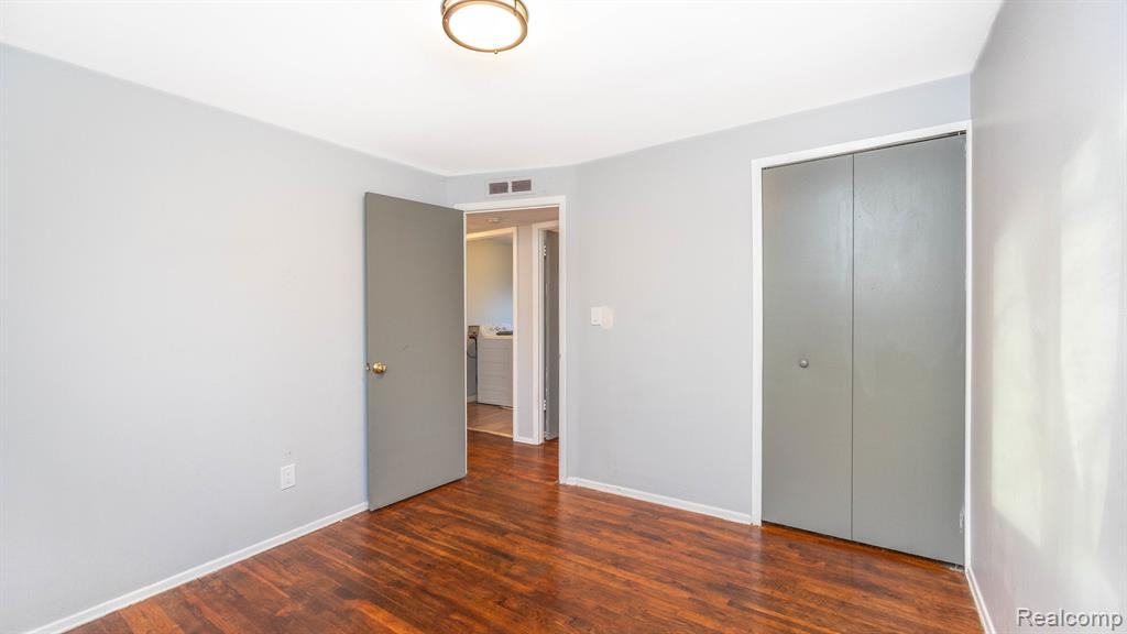 12 METROVIEW Court, Ann Arbor, MI 48108 — Photo 10