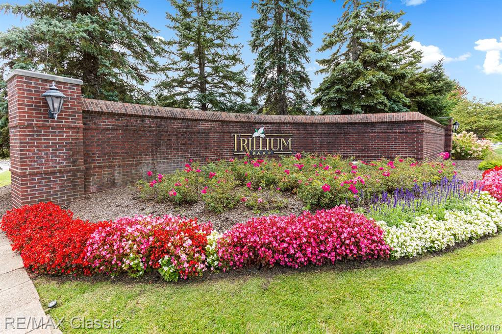 31102 Alexa Drive, Walled Lake, MI 48390 — Photo 38