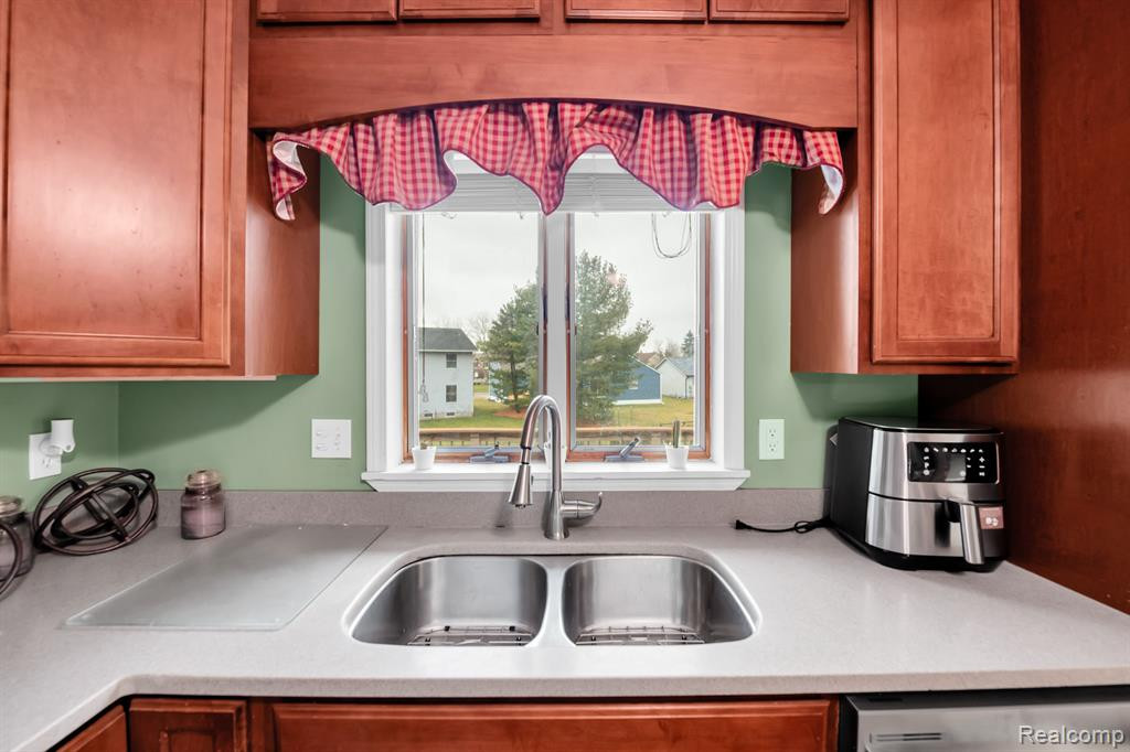 5663 WINSLOW, Ypsilanti, MI 48197 — Photo 9