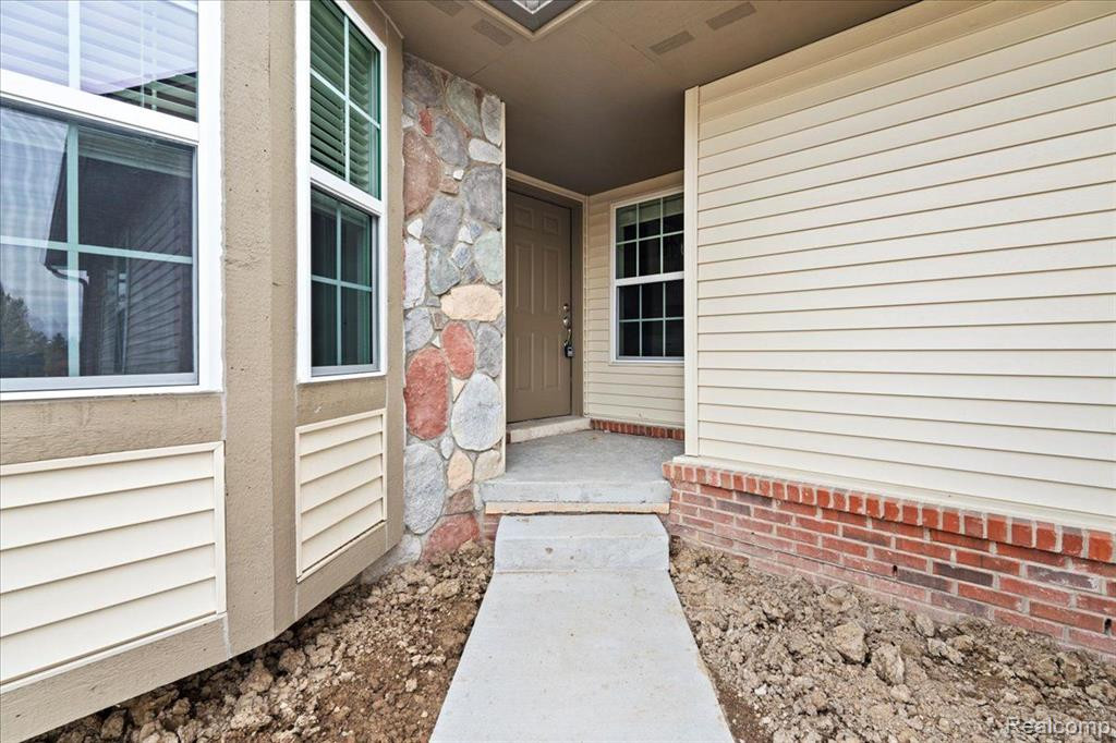 1864 WEXFORD Drive, Ypsilanti, MI 48198 — Photo 3