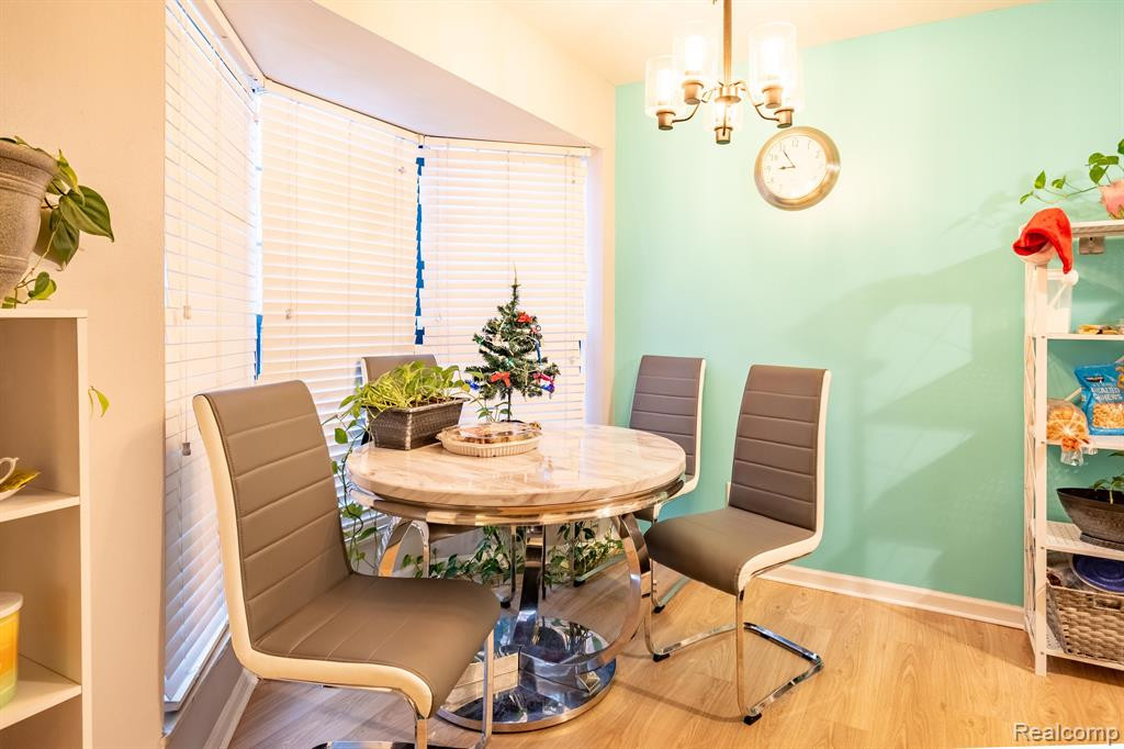 31107 COUNTRY, Farmington Hills, MI 48331 — Photo 8