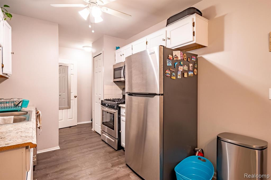 31107 COUNTRY, Farmington Hills, MI 48331 — Photo 10