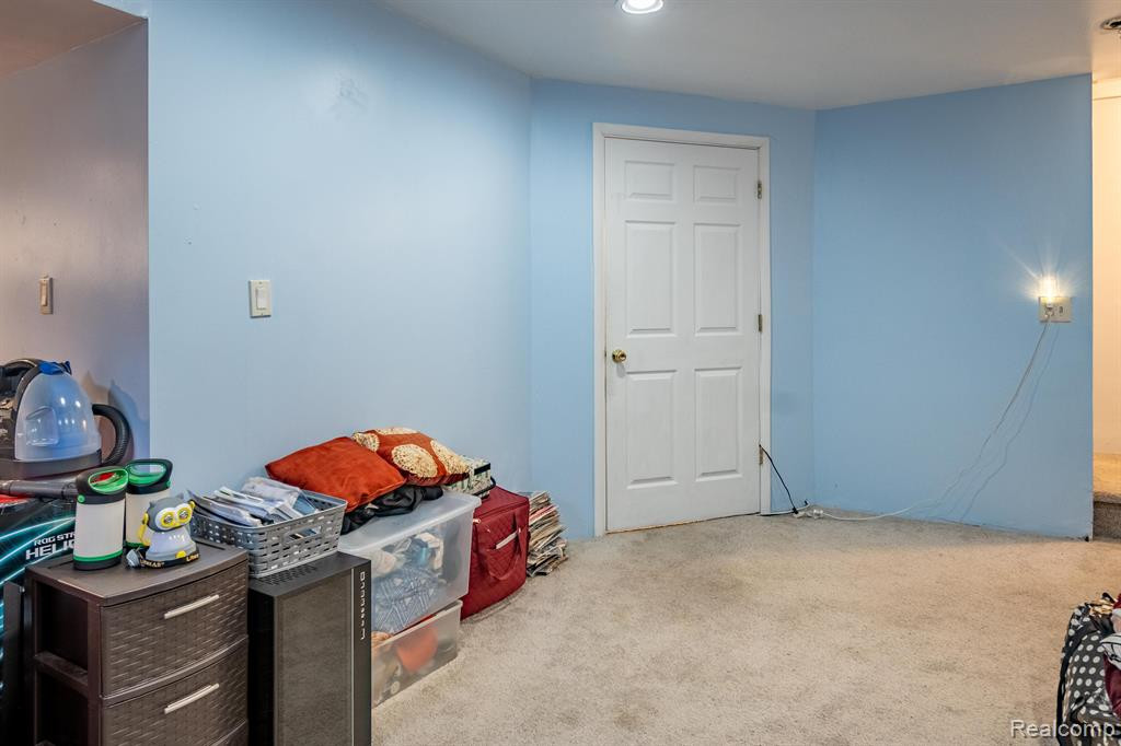 31107 COUNTRY, Farmington Hills, MI 48331 — Photo 20