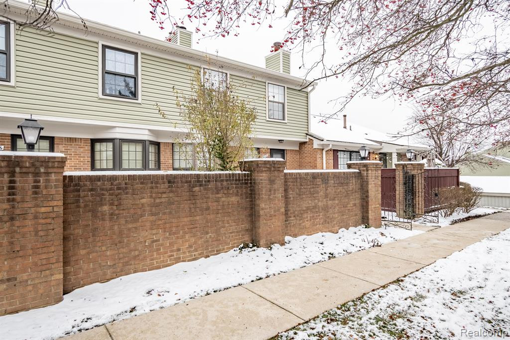 31107 COUNTRY, Farmington Hills, MI 48331 — Photo 26