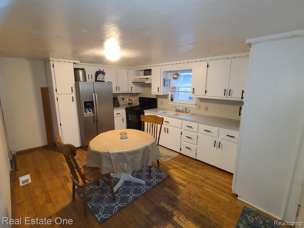258 E HIGH Street, Metamora, MI 48455 — Photo 11