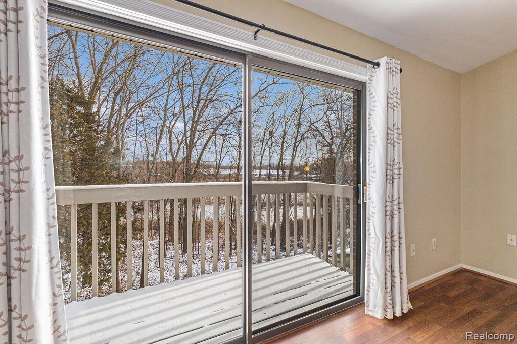 396 SPRING BROOKE Drive, Brighton, MI 48116 — Photo 9