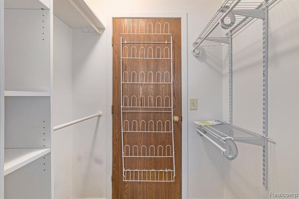 396 SPRING BROOKE Drive, Brighton, MI 48116 — Photo 16