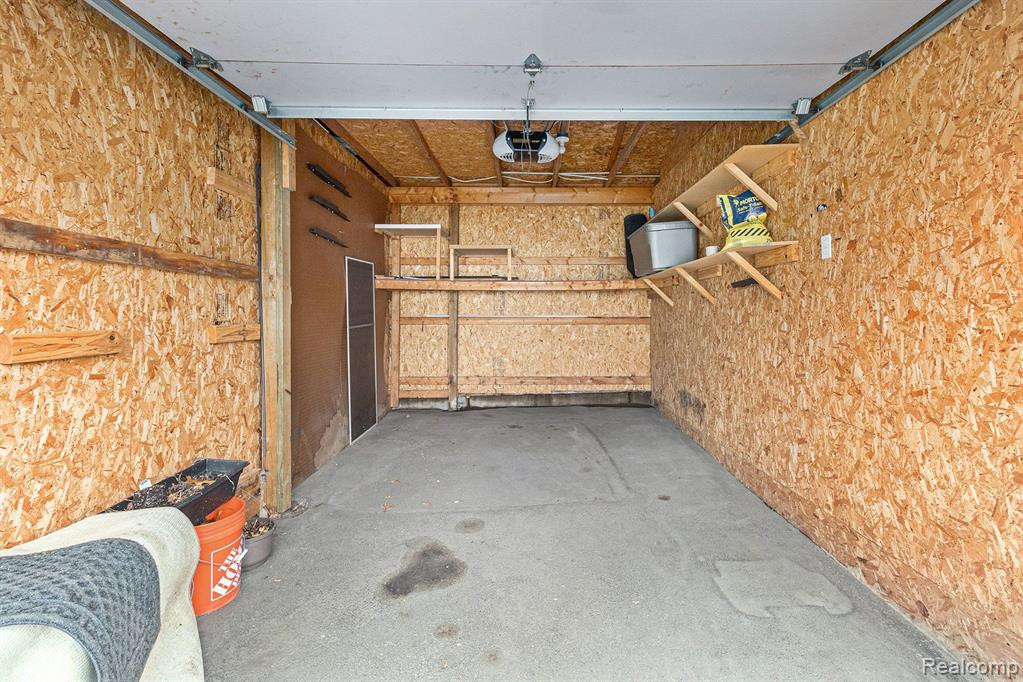 396 SPRING BROOKE Drive, Brighton, MI 48116 — Photo 24