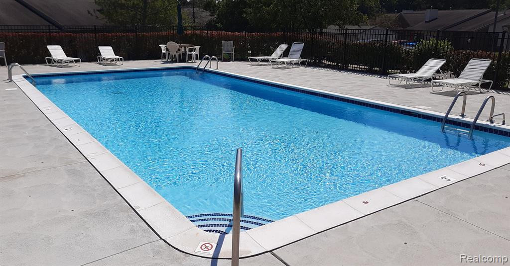 396 SPRING BROOKE Drive, Brighton, MI 48116 — Photo 25