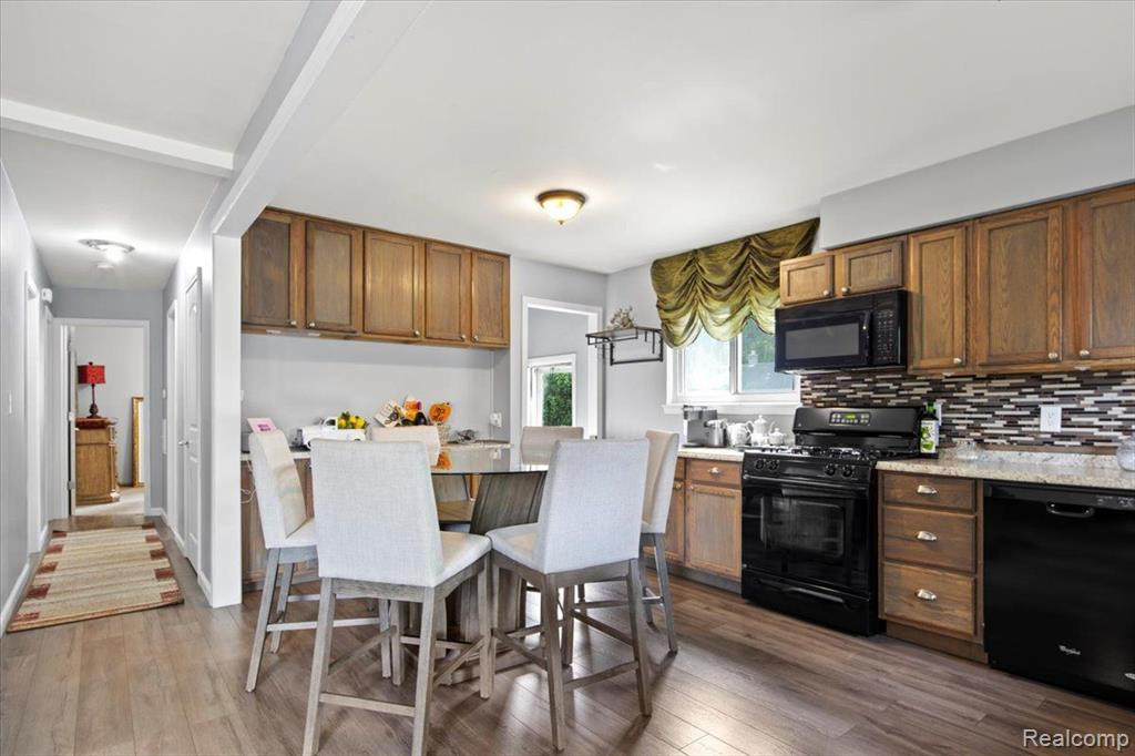 5009 CAMPBELL Street, Dearborn Heights, MI 48125 — Photo 11