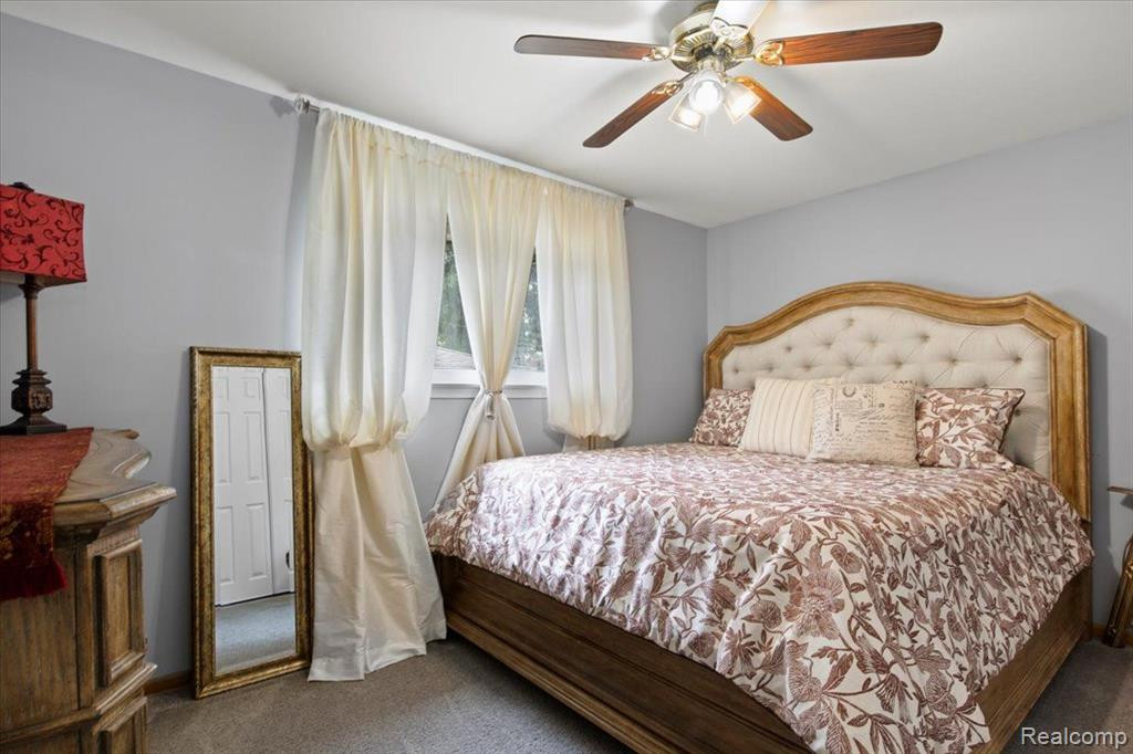 5009 CAMPBELL Street, Dearborn Heights, MI 48125 — Photo 15