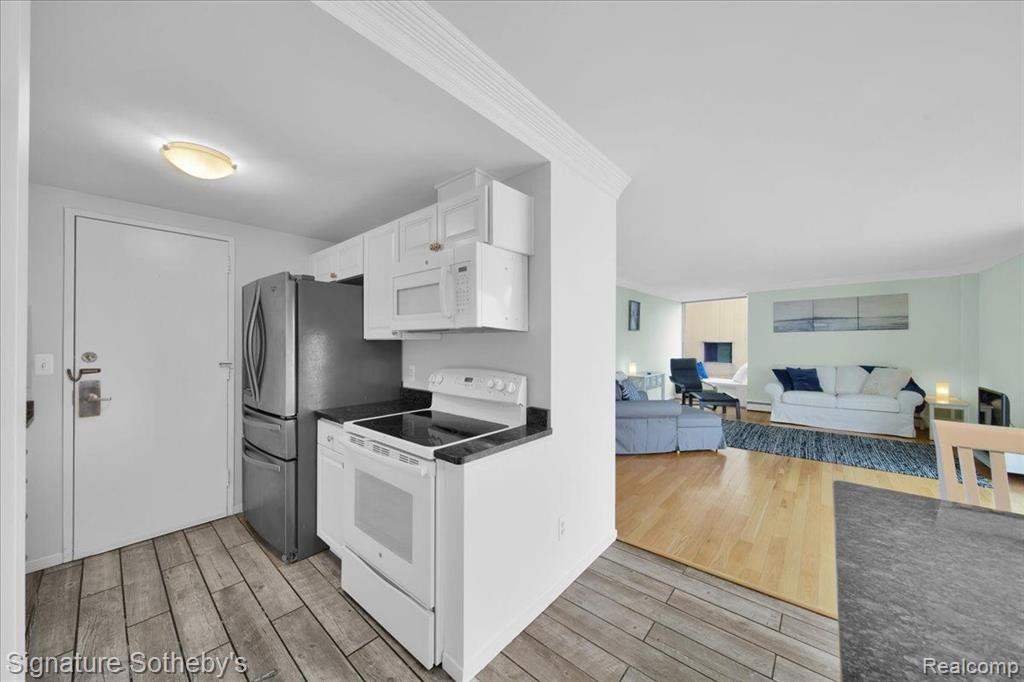 8200 E JEFFERSON Avenue, 509, Detroit, MI 48214 — Photo 5